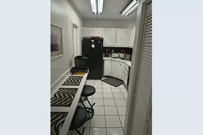 3105 Oakland Shores #J 207, Oakland Park, FL 33309 - Photo 4