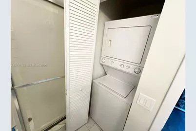888 Biscayne Blvd #4005, Miami, FL 33132 - Photo 10