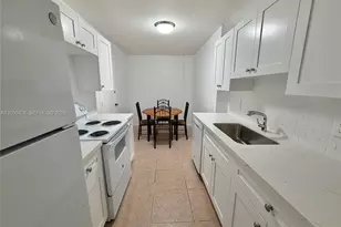 4400 Hillcrest Dr, Hollywood, FL 33021 - Photo 6