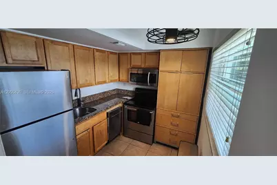 4081 NE 14th Ave #4081, Oakland Park, FL 33334 - Photo 10