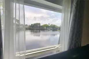 4081 NE 14th Ave, Oakland Park, FL 33334 - Photo 18