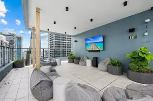 121 NE 5th St, Miami, FL 33132 - Photo 56
