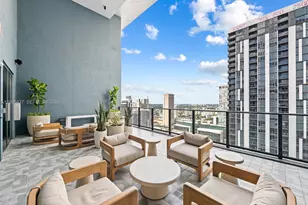 121 NE 5th St, Miami, FL 33132 - Photo 38