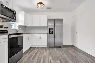 929 S N St #5, Lake Worth, FL 33460 - Photo 8