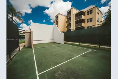 8373 Lake Dr #201, Doral, FL 33166 - Photo 56
