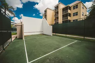 8373 Lake Dr, Doral, FL 33166 - Photo 56