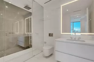 300 Biscayne Blvd Way, Miami, FL 33131 - Photo 22