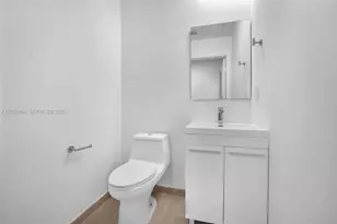 3340 NE 190th St, Aventura, FL 33180 - Photo 20
