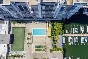 18081 Biscayne Blvd, Aventura, FL 33160 - Photo 38