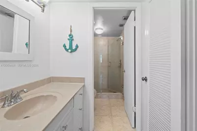 18081 Biscayne Blvd #1903, Aventura, FL 33160 - Photo 28