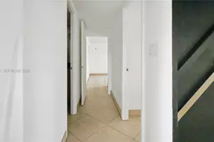 16450 Miami Dr, North Miami Beach, FL 33162 - Photo 18
