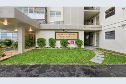 16450 Miami Dr #103, North Miami Beach, FL 33162 - Photo 8