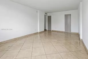 16450 Miami Dr, North Miami Beach, FL 33162 - Photo 12