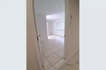 1231 SW 136th Pl #A, Miami, FL 33184 - Photo 8