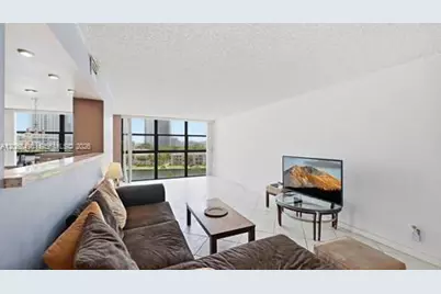 200 E Leslie Dr #722, Hallandale Beach, FL 33009 - Photo 18