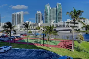 200 E Leslie Dr, Hallandale Beach, FL 33009 - Photo 28