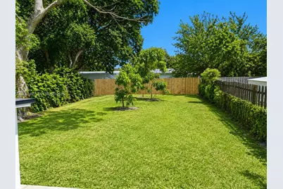 1114 NW 59th St, Miami, FL 33127 - Photo 2