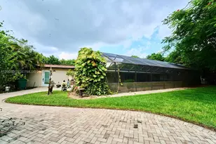 21601 SW 154th Ave, Miami, FL 33170 - Photo 18