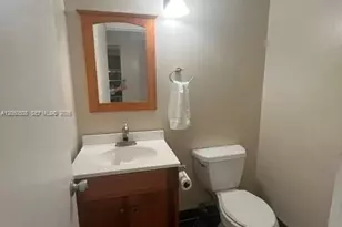 404 NW 68th Ave, Plantation, FL 33317 - Photo 8