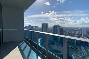 200 Biscayne Blvd Way, Miami, FL 33131 - Photo 2
