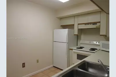 15545 N Miami Lakeway N #211, Miami Lakes, FL 33014 - Photo 10