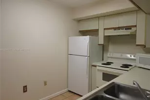 15545 N Miami Lakeway N, Miami Lakes, FL 33014 - Photo 10