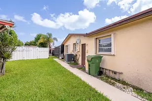 8721 NW 18th St, Pembroke Pines, FL 33024 - Photo 12