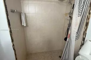 9405 W Flagler St, Miami, FL 33174 - Photo 14