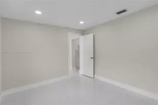 2640 SW 30th Ct, Miami, FL 33133 - Photo 14