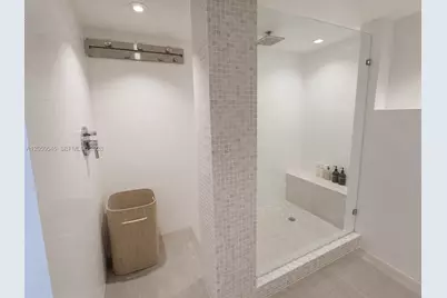 555 NE 15th St #T6, Miami, FL 33132 - Photo 26