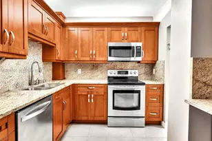 4400 Hillcrest Dr, Hollywood, FL 33021 - Photo 16