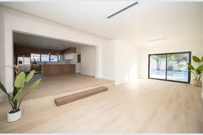 15411 NE 10th Ave, North Miami Beach, FL 33162 - Photo 10