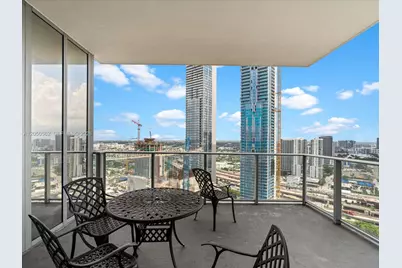 851 NE 1st Ave #3000, Miami, FL 33132 - Photo 16