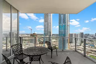 851 NE 1st Ave, Miami, FL 33132 - Photo 16