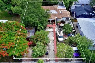1053 NE 128th St, North Miami, FL 33161 - Photo 4