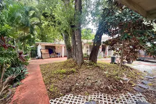 1053 NE 128th St, North Miami, FL 33161 - Photo 12