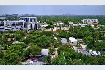 1053 NE 128th St, North Miami, FL 33161 - Photo 24