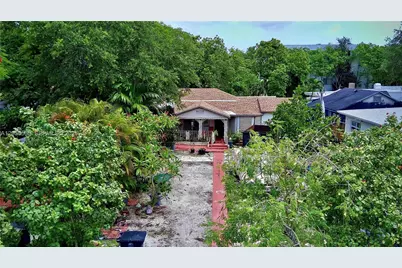 1053 NE 128th St, North Miami, FL 33161 - Photo 8