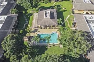 5841 Washington St, Hollywood, FL 33023 - Photo 2