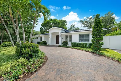 7107 SW 63rd Ave, South Miami, FL 33143 - Photo 1