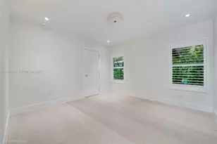 7107 SW 63rd Ave, South Miami, FL 33143 - Photo 22