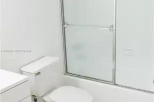 19390 Collins Ave, Sunny Isles Beach, FL 33160 - Photo 24