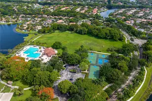 3855 Oak Ridge Cir, Weston, FL 33331 - Photo 50