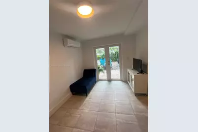 12685 NW Miami Ct, North Miami, FL 33168 - Photo 30