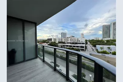 121 NE 34th St #L505, Miami, FL 33137 - Photo 14