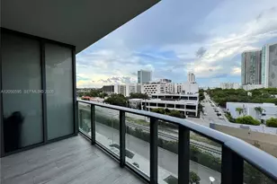 121 NE 34th St, Miami, FL 33137 - Photo 14