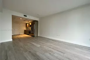 121 NE 34th St, Miami, FL 33137 - Photo 6