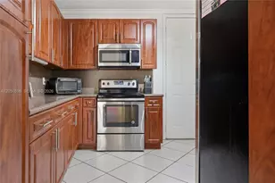 8932 SW 228th Ln, Cutler Bay, FL 33190 - Photo 12
