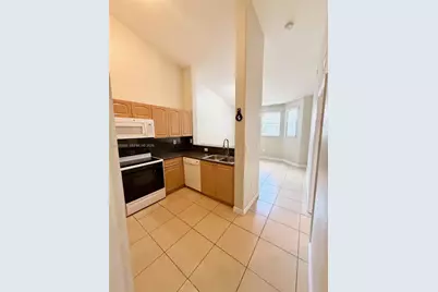 1652 SE 28th St #202, Homestead, FL 33035 - Photo 12