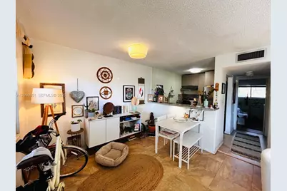 520 NE 38th St #15, Miami, FL 33137 - Photo 18